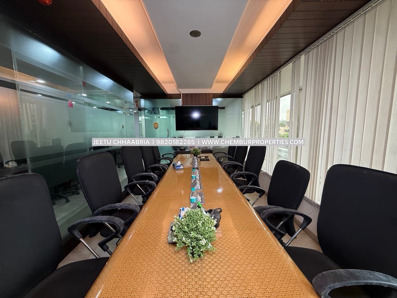 Code-BURO 2000 Sqft #lease #office